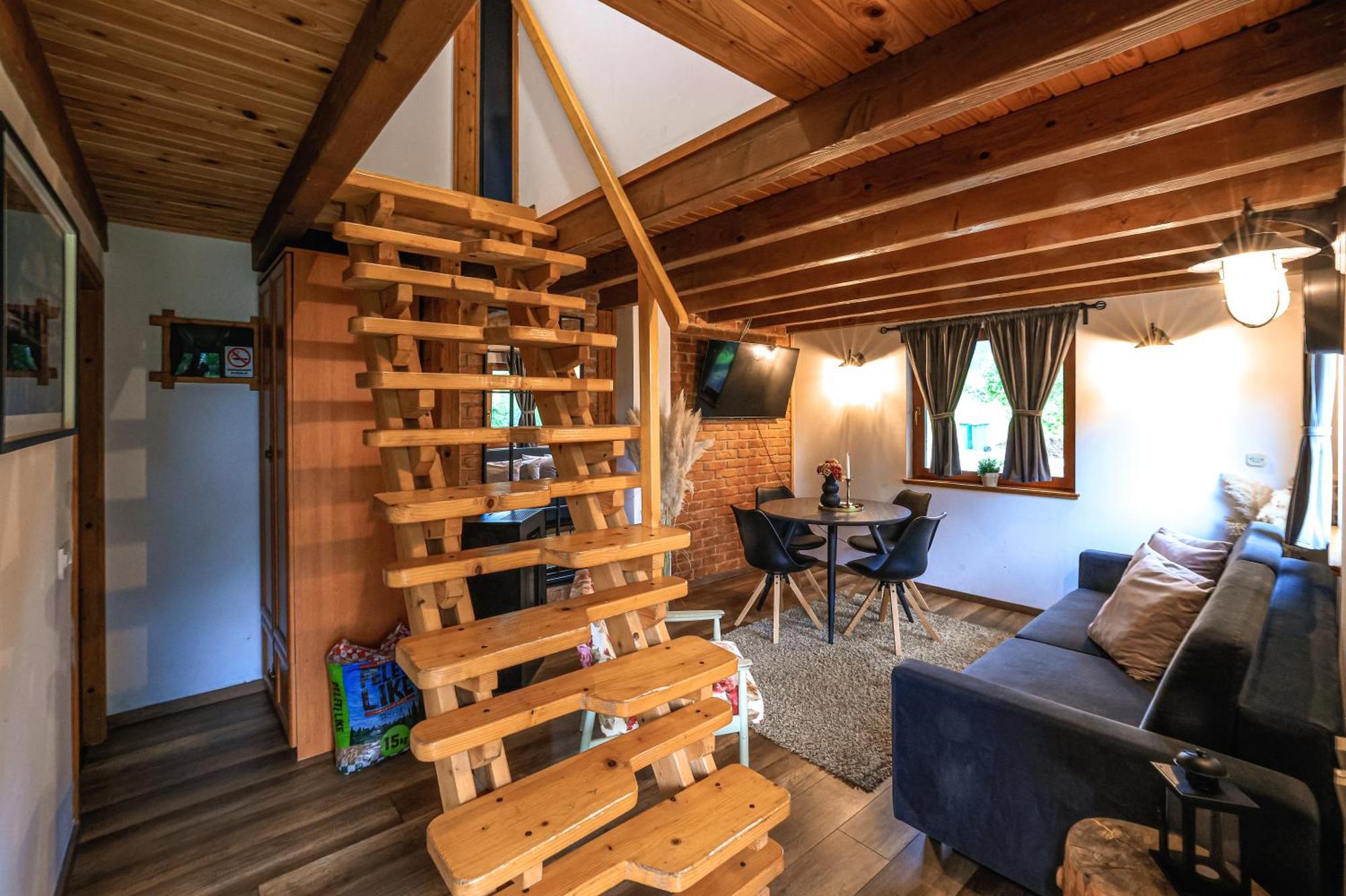 Woodenhouse With Two Apartments Otočac Værelse billede